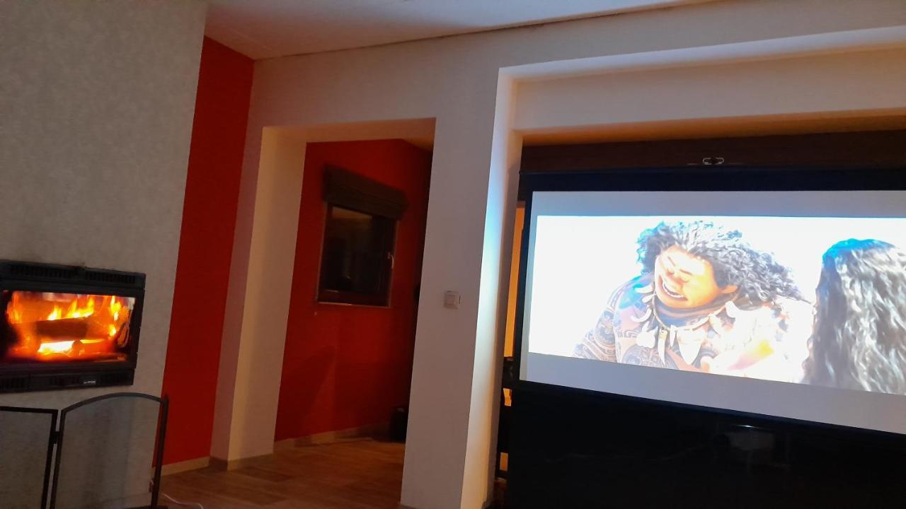 Yvoir, La Porte Des Ardennes Екстериор снимка